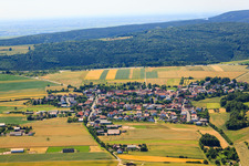 Dorf aus Norden in Tiefenthal im Bundesland Rheinland-Pfalz, Deutschland