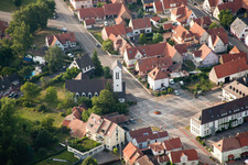Oberhoffen-sur-Moder im Bundesland Bas-Rhin, Frankreich von oben