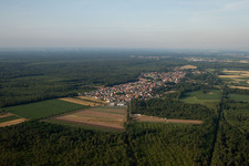 Schirrhein im Bundesland Bas-Rhin, Frankreich vom Flugzeug aus
