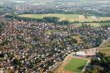 Oberhoffen-sur-Moder im Bundesland Bas-Rhin, Frankreich aus der Vogelperspektive
