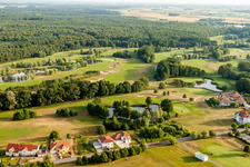 Luftaufnahme von Gelände des Golfplatz Golfclub Soufflenheim Baden-Baden in Soufflenheim in Grand Est im Bundesland Bas-Rhin, Frankreich