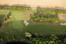 Soufflenheim , Golfclub Soufflenheim Baden-Baden im Bundesland Bas-Rhin, Frankreich von oben gesehen