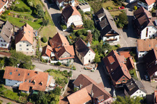 Luftbild von Ortsansicht der Straßen und Häuser der Wohngebiete im Ortsteil Eisental in Bühl im Bundesland Baden-Württemberg, Deutschland