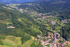 Schwarzwaldstr im Ortsteil Neusatz in Bühl im Bundesland Baden-Württemberg, Deutschland