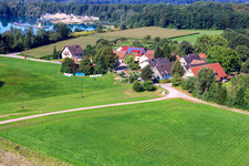 Luftbild von Weiler Wistung mit der Jubiläumskapelle im Ortsteil Weitenung in Bühl im Bundesland Baden-Württemberg, Deutschland
