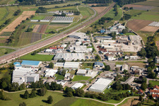 Luftbild von Gewerbegebiet im Ortsteil Haueneberstein in Baden-Baden im Bundesland Baden-Württemberg, Deutschland
