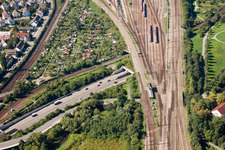 Schrägluftbild von Ein- und Ausfahrt des Edeltrud Tunnel der Südtangente die Straße B10 verläuft durch den Tunnel im Ortsteil Beiertheim - Bulach in Karlsruhe im Ortsteil Beiertheim-Bulach im Bundesland Baden-Württemberg, Deutschland