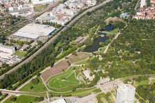 Parkanlage Günther-Klotz-Anlage im Ortsteil Südweststadt in Karlsruhe im Bundesland Baden-Württemberg, Deutschland