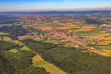 Stadtansicht von Südosten in Kandel im Bundesland Rheinland-Pfalz, Deutschland von oben