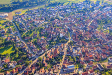 Ortsansicht von Osten im Ortsteil Ellmendingen in Keltern im Bundesland Baden-Württemberg, Deutschland