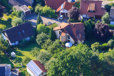 Kleinwäldle im Ortsteil Ellmendingen in Keltern im Bundesland Baden-Württemberg, Deutschland von oben