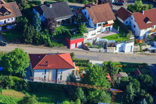Drohnenbild von Winzerstr im Ortsteil Ellmendingen in Keltern im Bundesland Baden-Württemberg, Deutschland