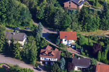 Luftaufnahme von Bergstr im Ortsteil Ellmendingen in Keltern im Bundesland Baden-Württemberg, Deutschland