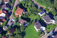 Bergstr im Ortsteil Ellmendingen in Keltern im Bundesland Baden-Württemberg, Deutschland von oben gesehen