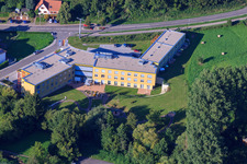 Luftbild von Seniorenzentrum Keltern im Ortsteil Ellmendingen im Bundesland Baden-Württemberg, Deutschland