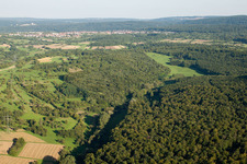 Luftaufnahme von Naturschutzgebiet Kettelbachtal im Ortsteil Obernhausen in Birkenfeld im Bundesland Baden-Württemberg, Deutschland