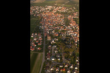 Luftbild von Dorfansicht in Insheim im Bundesland Rheinland-Pfalz, Deutschland