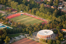Luftaufnahme von Stadion Landau, Jahnsportplatz und Rundsporthalle in Landau in der Pfalz im Bundesland Rheinland-Pfalz, Deutschland