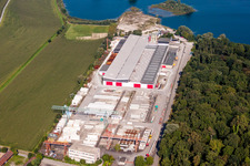 Luftaufnahme von Beton- und Baustoffmischwerk der Betonfertigteilewerk Linkenheim GmbH & Co. KG in Linkenheim-Hochstetten im Bundesland Baden-Württemberg, Deutschland