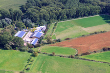 Kennelhof im Ortsteil Sondernheim in Germersheim im Bundesland Rheinland-Pfalz, Deutschland vom Flugzeug aus