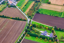 Gönnheimer Straße im Ortsteil Rödersheim in Rödersheim-Gronau im Bundesland Rheinland-Pfalz, Deutschland