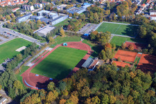 Bienwald-Stadion in Kandel im Bundesland Rheinland-Pfalz, Deutschland von oben