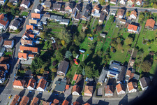 Drohnenaufname von Saarstraße Villa Kunterbunt in Kandel im Bundesland Rheinland-Pfalz, Deutschland