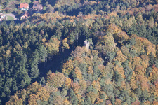 Luftaufnahme von Rehbergturm in Waldrohrbach im Bundesland Rheinland-Pfalz, Deutschland