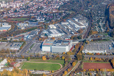 Luftaufnahme von Gebäude des Einrichtungshaus - Möbelmarkt der XXL Lutz, MANN Management GmbH im Ortsteil Rintheim in Karlsruhe im Bundesland Baden-Württemberg, Deutschland