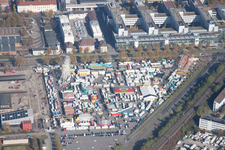 Schrägluftbild von Karlsruhe, Messplatz im Ortsteil Oststadt im Bundesland Baden-Württemberg, Deutschland