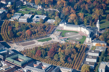 Karlsruher Schloss im Zentrum des Zirkels im Ortsteil Innenstadt-West im Bundesland Baden-Württemberg, Deutschland