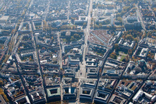 Luftbild von Karlsruhe, Karlstraße Marktplatz im Ortsteil Innenstadt-West im Bundesland Baden-Württemberg, Deutschland