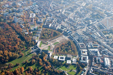 Schrägluftbild von Karlsruhe, Schloss im Ortsteil Innenstadt-West im Bundesland Baden-Württemberg, Deutschland