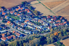 Drachenfelsstr in Hagenbach im Bundesland Rheinland-Pfalz, Deutschland aus der Drohnenperspektive