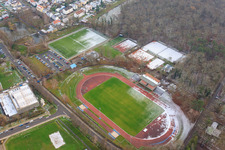 Luftbild von Bienwaldstadion mit etwas Schnee in Kandel im Bundesland Rheinland-Pfalz, Deutschland