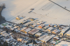 Gewerbegebiet Gereut im Winter bei Schnee in Hatzenbühl im Bundesland Rheinland-Pfalz, Deutschland