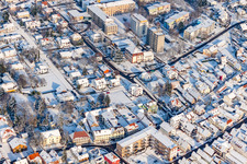 Ehem. Landwirtschaftsschule und Krankenhaus im Schnee in Kandel im Bundesland Rheinland-Pfalz, Deutschland