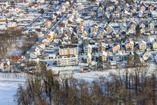 Elsässer Straße bei Schnee im Winter in Kandel im Bundesland Rheinland-Pfalz, Deutschland