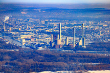 ENBW Kraftwerk am Rheinhafen bei Schnee im Winter im Ortsteil Daxlanden in Karlsruhe im Bundesland Baden-Württemberg, Deutschland