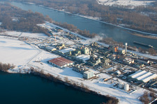 Luftaufnahme von Lauterbourg (Elsass) Chem. Industrie am Rhein im Bundesland Bas-Rhin, Frankreich