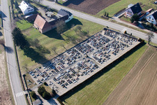 Schrägluftbild von Riedseltz im Bundesland Bas-Rhin, Frankreich