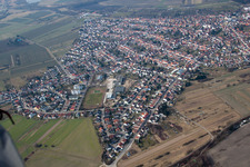 Ortsteil Oberhausen in Oberhausen-Rheinhausen im Bundesland Baden-Württemberg, Deutschland von einer Drohne aus