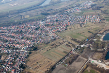 Ortsteil Oberhausen in Oberhausen-Rheinhausen im Bundesland Baden-Württemberg, Deutschland von der Drohne aus gesehen