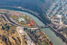 Eisenbahnbrücke über den Neckar im Ortsteil Kleingemünd in Neckargemünd im Bundesland Baden-Württemberg, Deutschland
