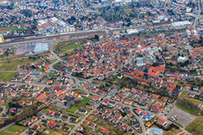 Stadtansicht im Kraichgau von Norden in Eppingen im Bundesland Baden-Württemberg, Deutschland