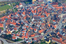Asltstadtansicht im Kraichgau von Norden in Eppingen im Bundesland Baden-Württemberg, Deutschland