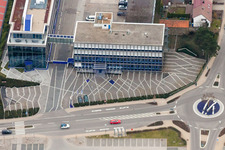 Firmengelände der BLANCO GmbH + Co KG, Stammsitz mit Hallen, Firmengebäuden und Produktionsstätten in Oberderdingen im Ortsteil Unterderdingen im Bundesland Baden-Württemberg, Deutschland