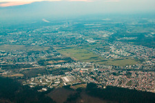 Drohnenaufname von Ortsteil Neureut in Karlsruhe im Bundesland Baden-Württemberg, Deutschland