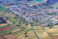 Dorfansicht aus Osten in Vinningen im Bundesland Rheinland-Pfalz, Deutschland