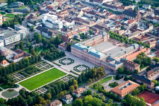 Luftbild von Schloss in Rastatt im Bundesland Baden-Württemberg, Deutschland